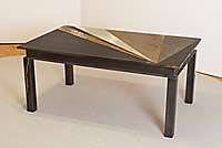 Reichelt, Mona: "Tisch aus Metall"